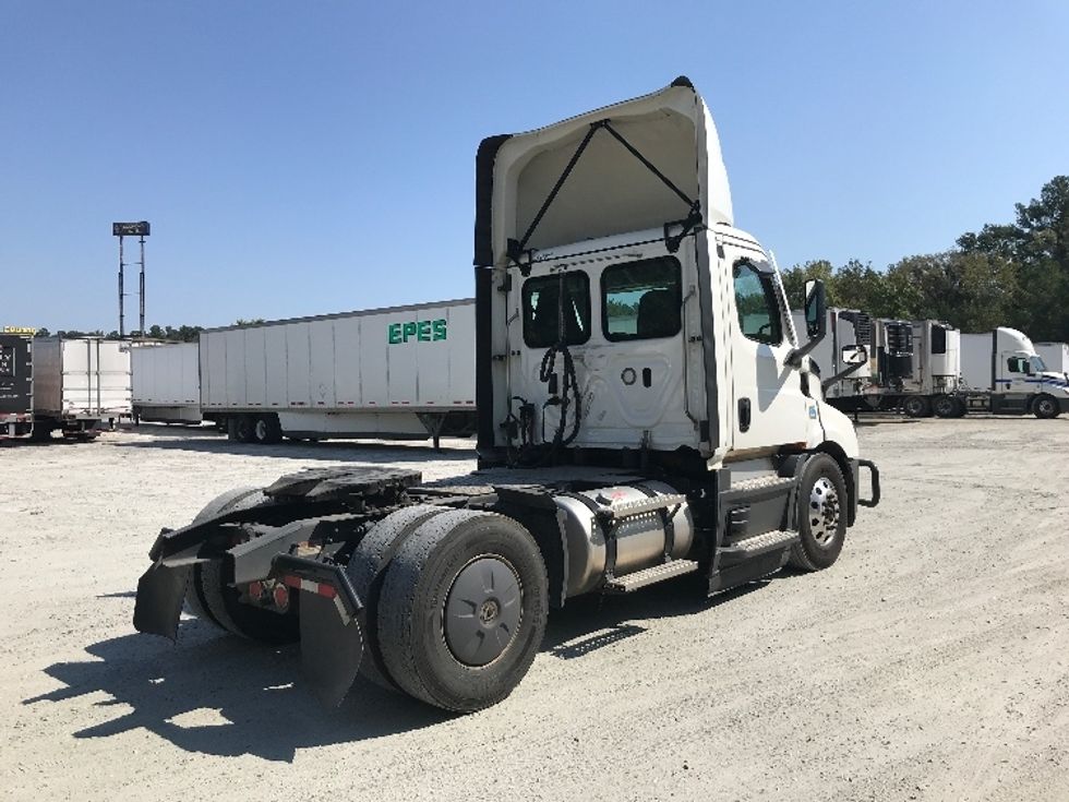 Day Cab Tractor-Heavy Duty Tractors-Freightliner-2022-T11642ST-Newnan-GA-256,703\n\t\tmiles-$ 70,750 - Image 7