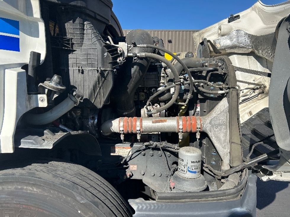 Day Cab Tractor-Heavy Duty Tractors-Freightliner-2022-T11662ST-Fontana-CA-295,284\n\t\tmiles-$ 66,500 - Image 15