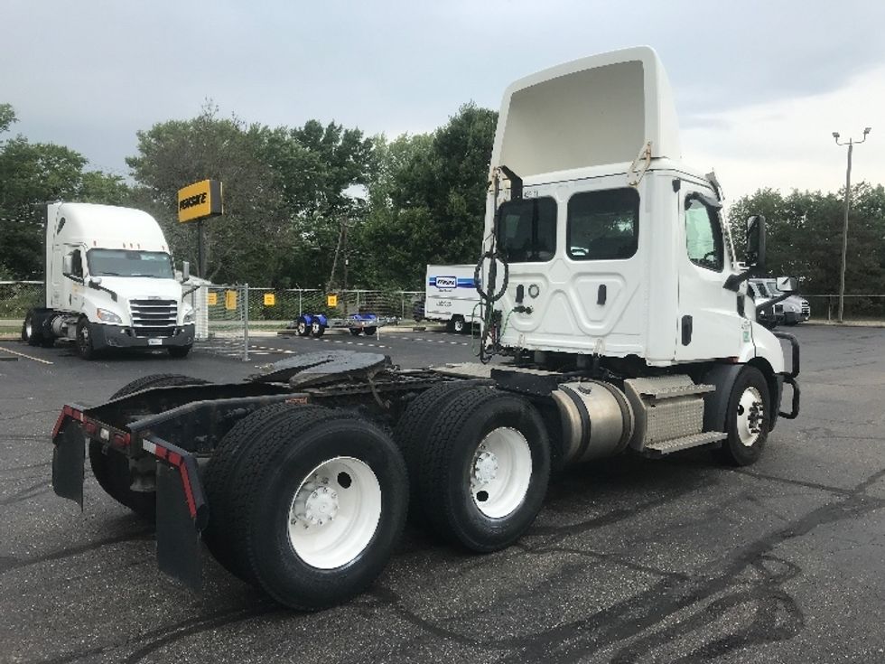Day Cab Tractor-Heavy Duty Tractors-Freightliner-2022-T11664ST-Canton-OH-475,892\n\t\tmiles-$ 36,500 - Image 7