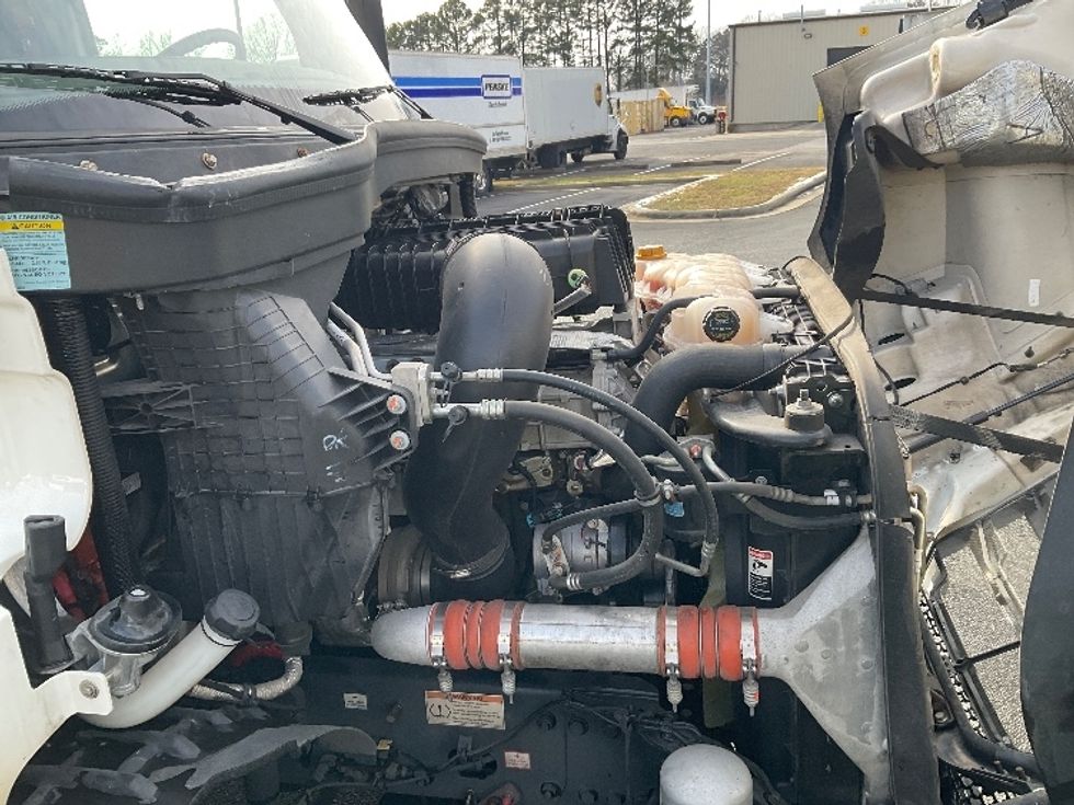 Day Cab Tractor-Heavy Duty Tractors-Freightliner-2022-T11664ST-Charlotte-NC-505,005\n\t\tmiles-$ 52,250 - Image 15