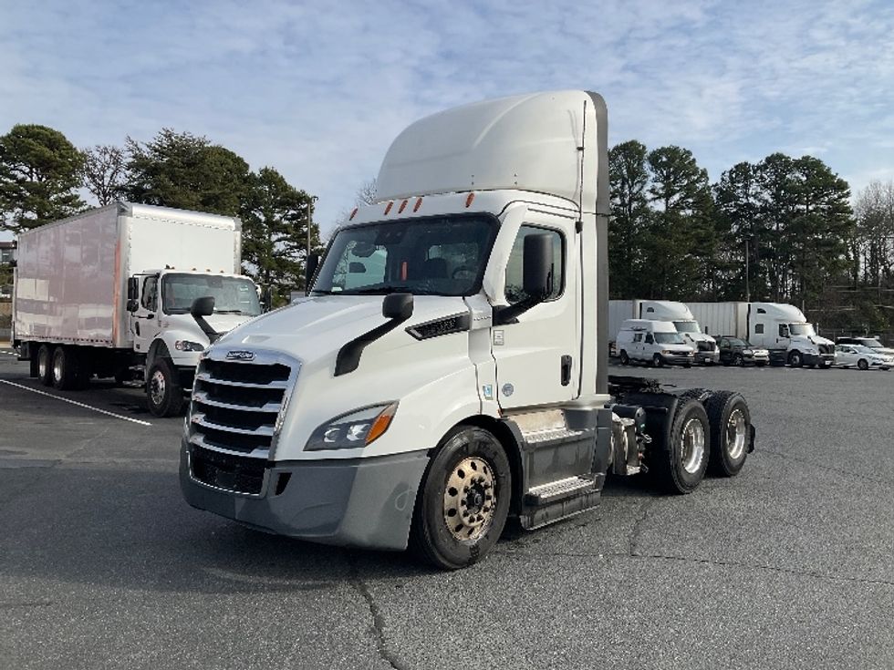 Day Cab Tractor-Heavy Duty Tractors-Freightliner-2022-T11664ST-Charlotte-NC-505,005\n\t\tmiles-$ 52,250 - Image 3