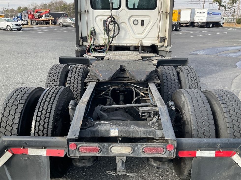 Day Cab Tractor-Heavy Duty Tractors-Freightliner-2022-T11664ST-Charlotte-NC-505,005\n\t\tmiles-$ 52,250 - Image 6