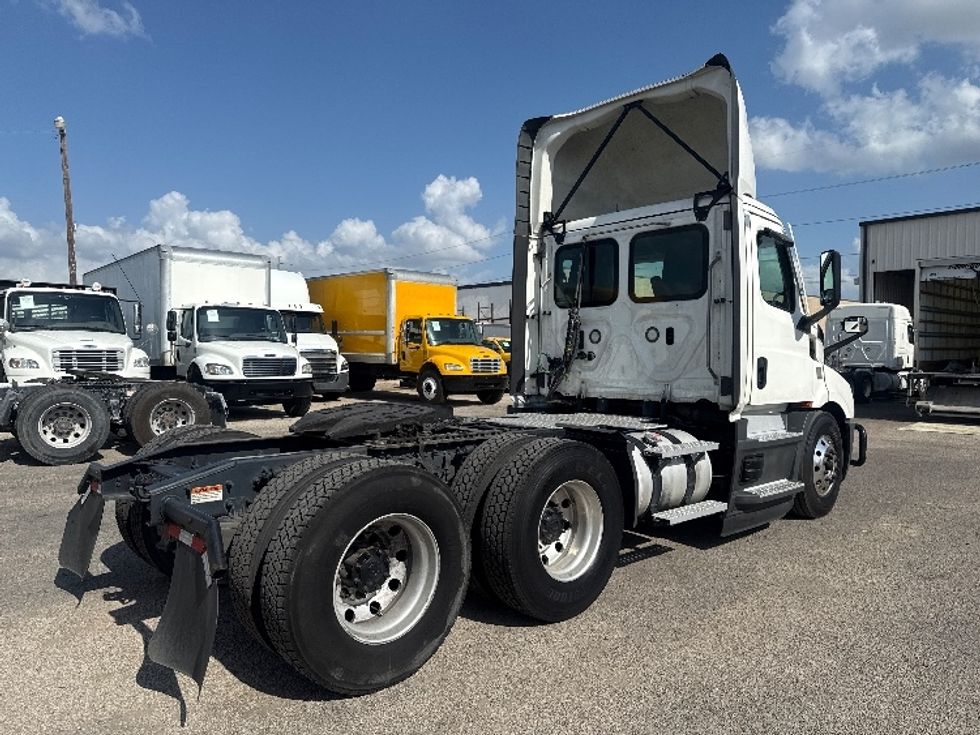 Day Cab Tractor-Heavy Duty Tractors-Freightliner-2022-T11664ST-Dallas-TX-484,599\n\t\tmiles-$ 54,500 - Image 7
