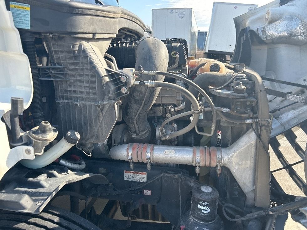 Day Cab Tractor-Heavy Duty Tractors-Freightliner-2022-T11664ST-Dallas-TX-529,625\n\t\tmiles-$ 52,250 - Image 15