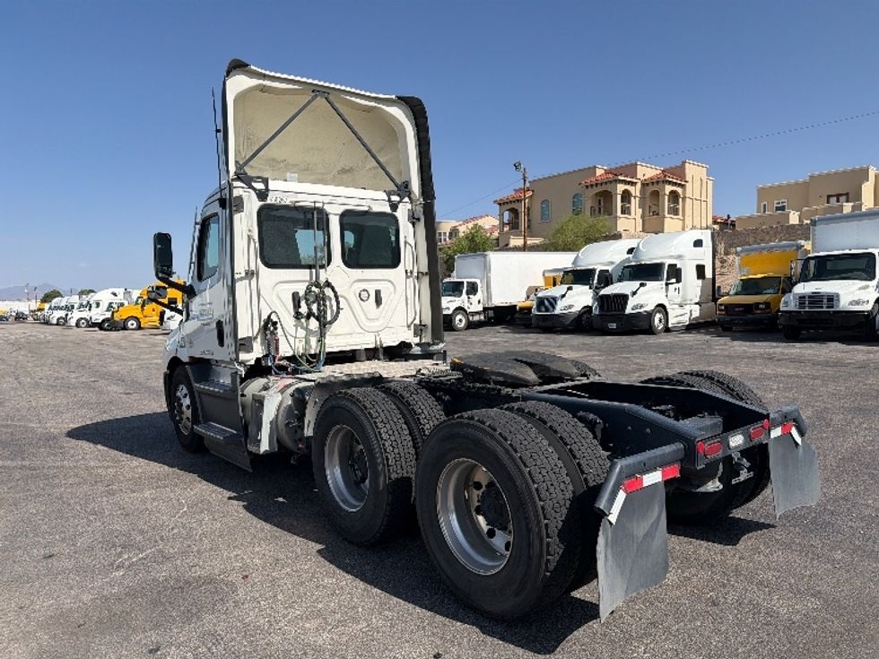 Day Cab Tractor-Heavy Duty Tractors-Freightliner-2022-T11664ST-El Paso-TX-460,369\n\t\tmiles-$ 55,250 - Image 5