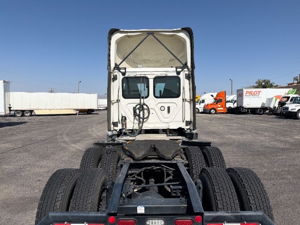 Day Cab Tractor-Heavy Duty Tractors-Freightliner-2022-T11664ST-El Paso-TX-460,369\n\t\tmiles-$ 55,250 - Image 6