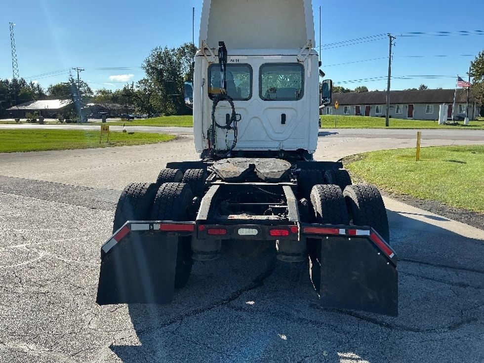 Day Cab Tractor-Heavy Duty Tractors-Freightliner-2022-T11664ST-Elkhart-IN-658,880\n\t\tmiles-$ 28,750 - Image 6