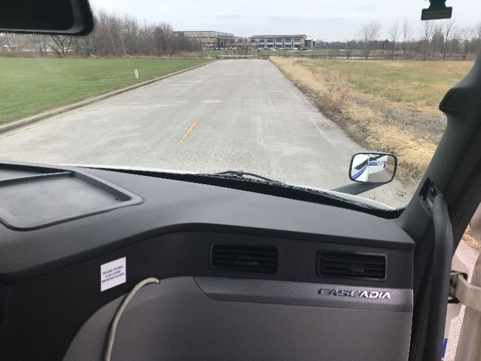 Day Cab Tractor-Heavy Duty Tractors-Freightliner-2022-T11664ST-Evansville-IN-556,283\n\t\tmiles-$ 40,500 - Image 13