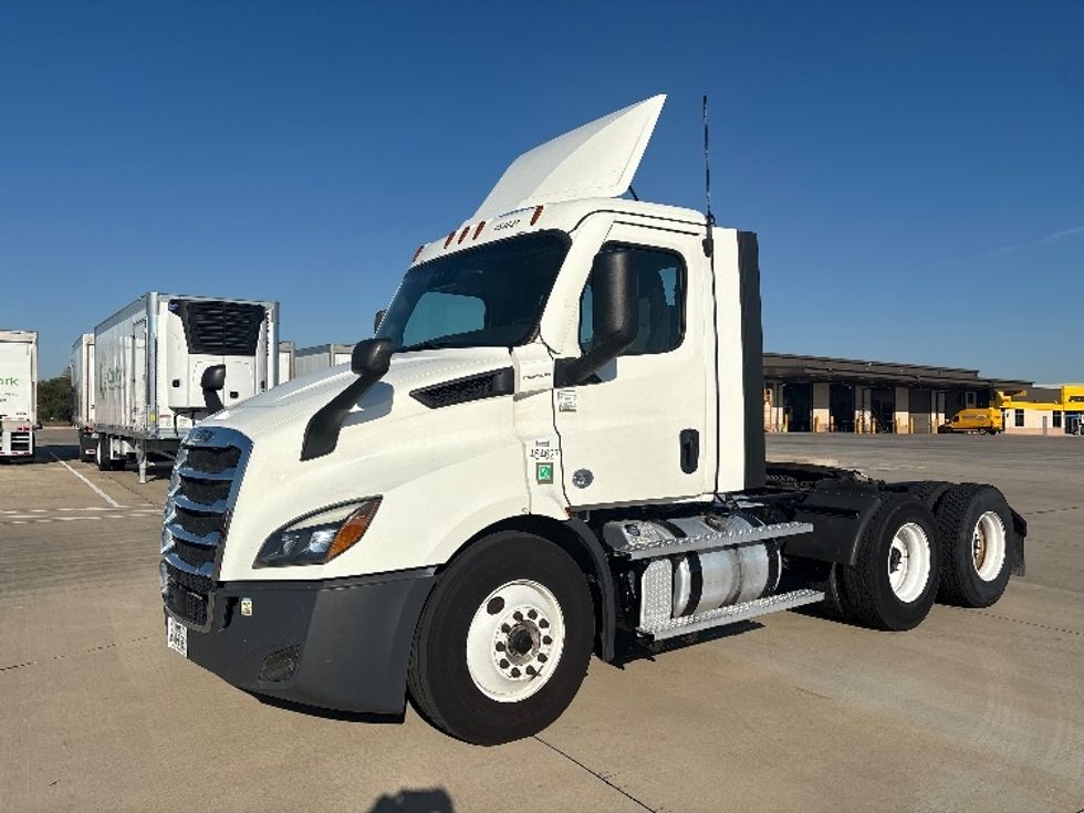 Day Cab Tractor-Heavy Duty Tractors-Freightliner-2022-T11664ST-Fort Worth-TX-332,623\n\t\tmiles-$ 69,500 - Image 3
