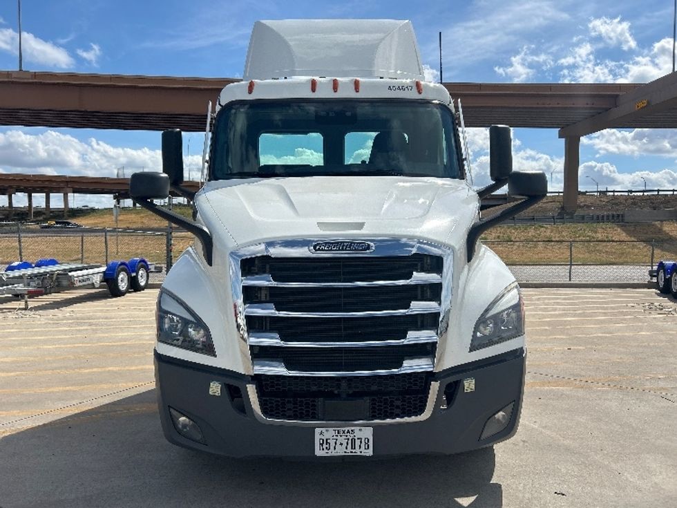 Day Cab Tractor-Heavy Duty Tractors-Freightliner-2022-T11664ST-Fort Worth-TX-342,576\n\t\tmiles-$ 72,000 - Image 2