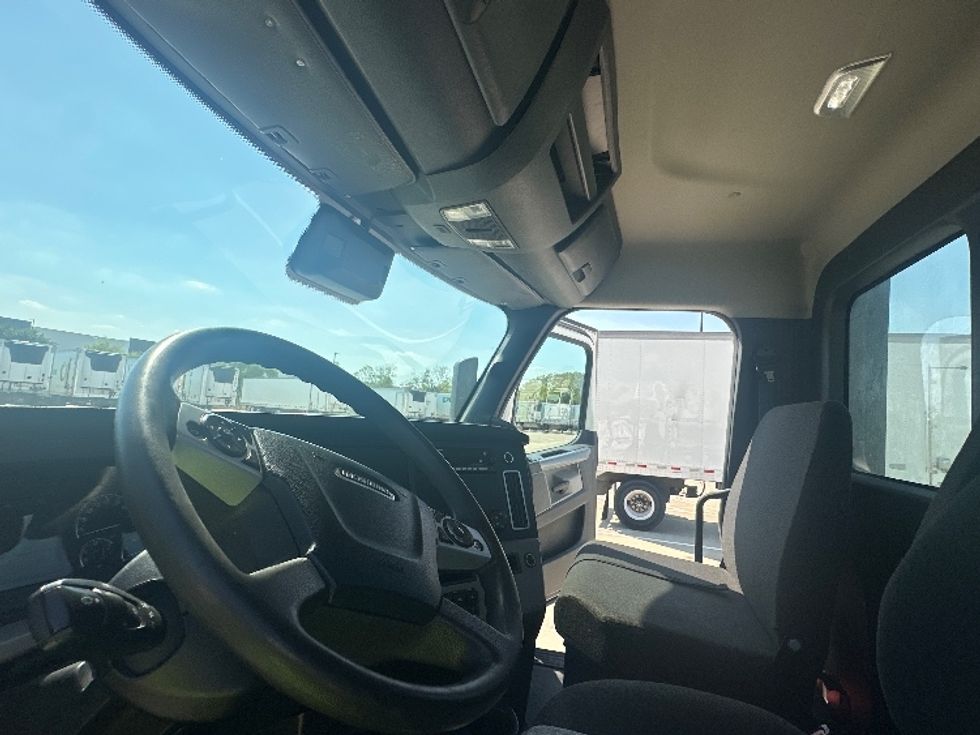 Day Cab Tractor-Heavy Duty Tractors-Freightliner-2022-T11664ST-Fort Worth-TX-347,568\n\t\tmiles-$ 68,750 - Image 10