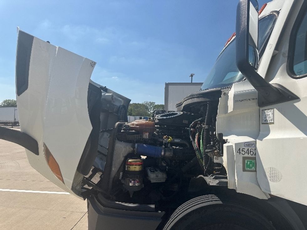 Day Cab Tractor-Heavy Duty Tractors-Freightliner-2022-T11664ST-Fort Worth-TX-347,568\n\t\tmiles-$ 68,750 - Image 16