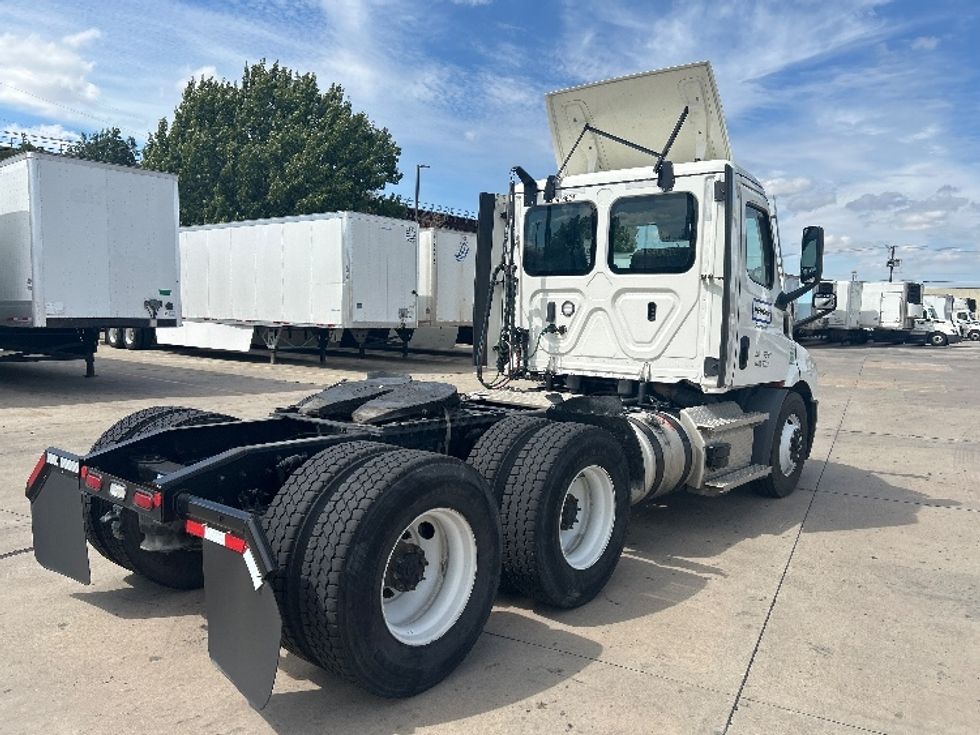 Day Cab Tractor-Heavy Duty Tractors-Freightliner-2022-T11664ST-Fort Worth-TX-360,362\n\t\tmiles-$ 66,500 - Image 7