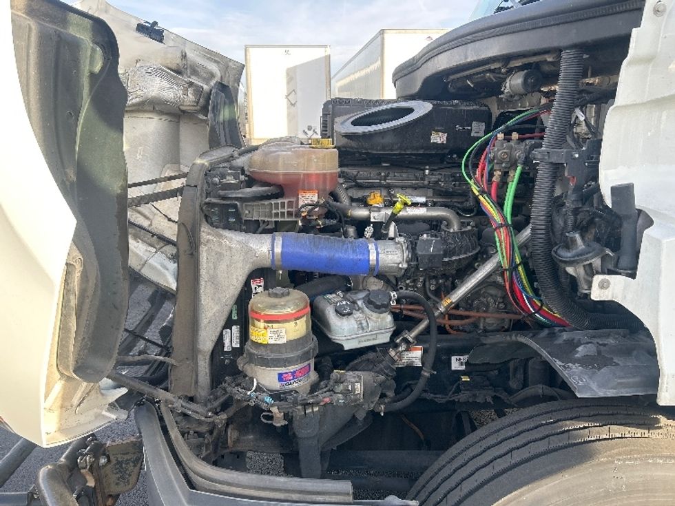 Day Cab Tractor-Heavy Duty Tractors-Freightliner-2022-T11664ST-Greeley-CO-388,100\n\t\tmiles-$ 67,750 - Image 16