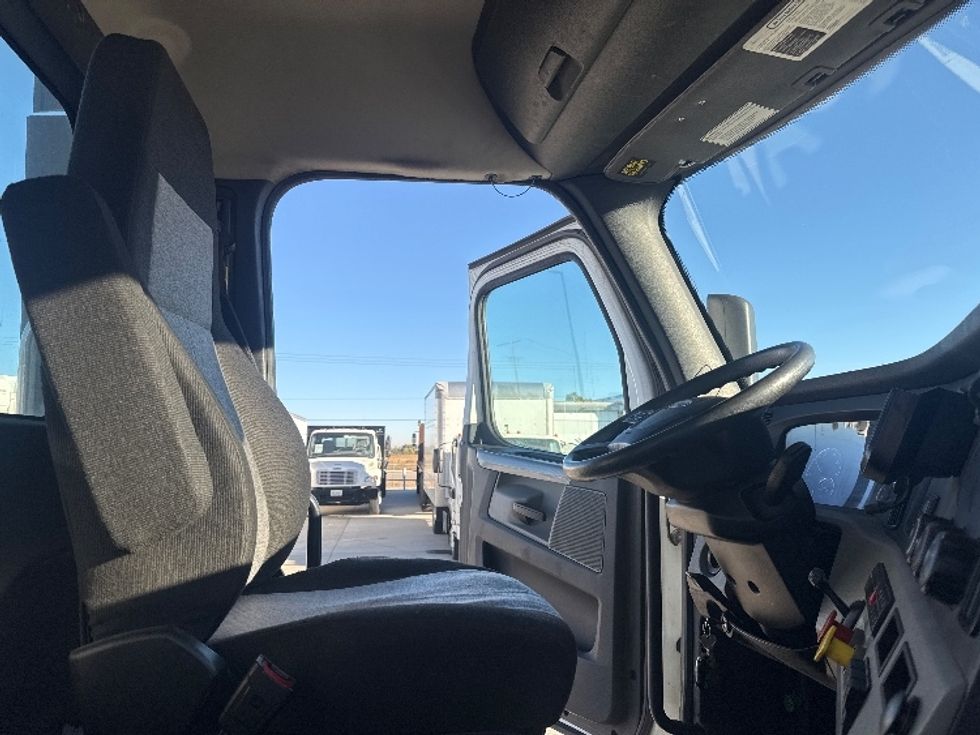 Day Cab Tractor-Heavy Duty Tractors-Freightliner-2022-T11664ST-Greeley-CO-496,903\n\t\tmiles-$ 51,500 - Image 14