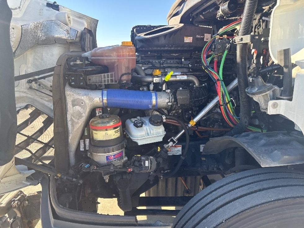 Day Cab Tractor-Heavy Duty Tractors-Freightliner-2022-T11664ST-Greeley-CO-496,903\n\t\tmiles-$ 51,500 - Image 16