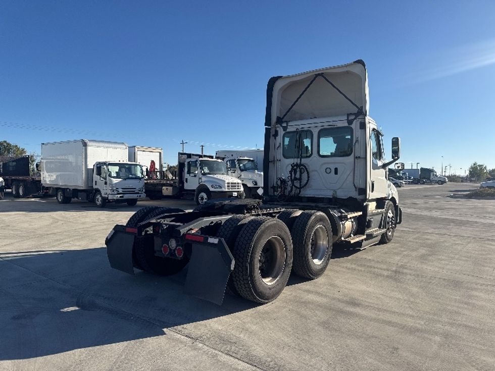 Day Cab Tractor-Heavy Duty Tractors-Freightliner-2022-T11664ST-Greeley-CO-496,903\n\t\tmiles-$ 51,500 - Image 7