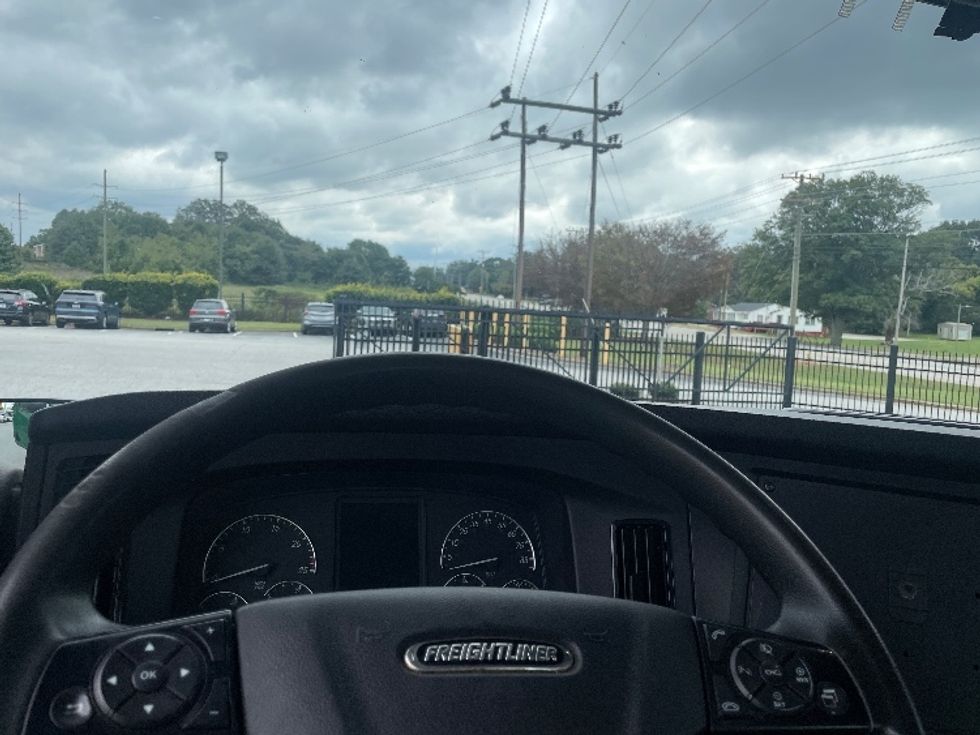 Day Cab Tractor-Heavy Duty Tractors-Freightliner-2022-T11664ST-Greenville-SC-344,759\n\t\tmiles-$ 68,250 - Image 11