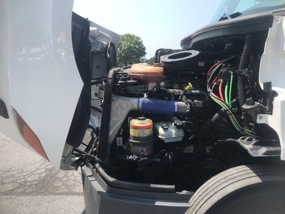 Day Cab Tractor-Heavy Duty Tractors-Freightliner-2022-T11664ST-Harrisburg-PA-465,724\n\t\tmiles-$ 55,500 - Image 16