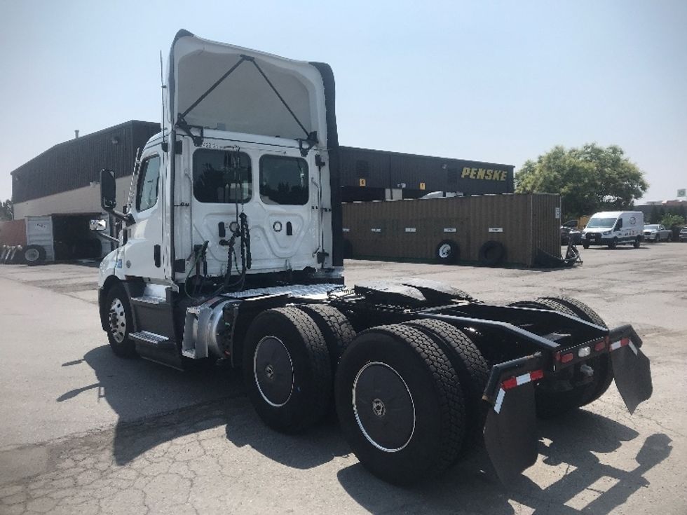 Day Cab Tractor-Heavy Duty Tractors-Freightliner-2022-T11664ST-Harrisburg-PA-465,724\n\t\tmiles-$ 55,500 - Image 5