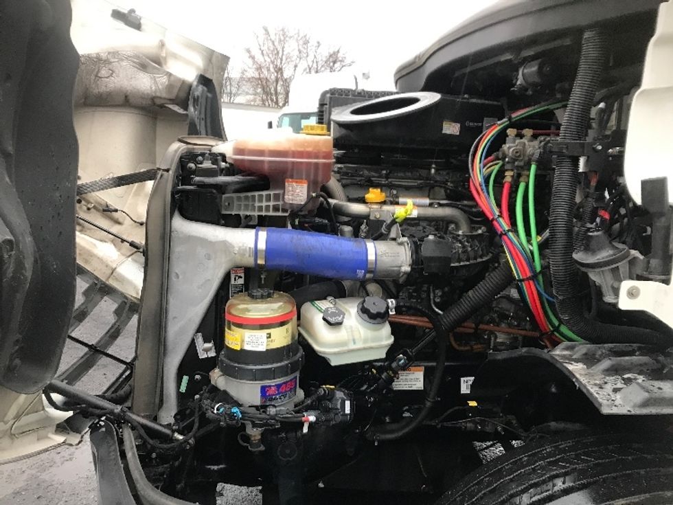 Day Cab Tractor-Heavy Duty Tractors-Freightliner-2022-T11664ST-Harrisburg-PA-658,980\n\t\tmiles-$ 31,750 - Image 16