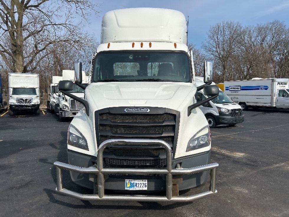 Day Cab Tractor-Heavy Duty Tractors-Freightliner-2022-T11664ST-Indianapolis-IN-515,733\n\t\tmiles-$ 49,000 - Image 2