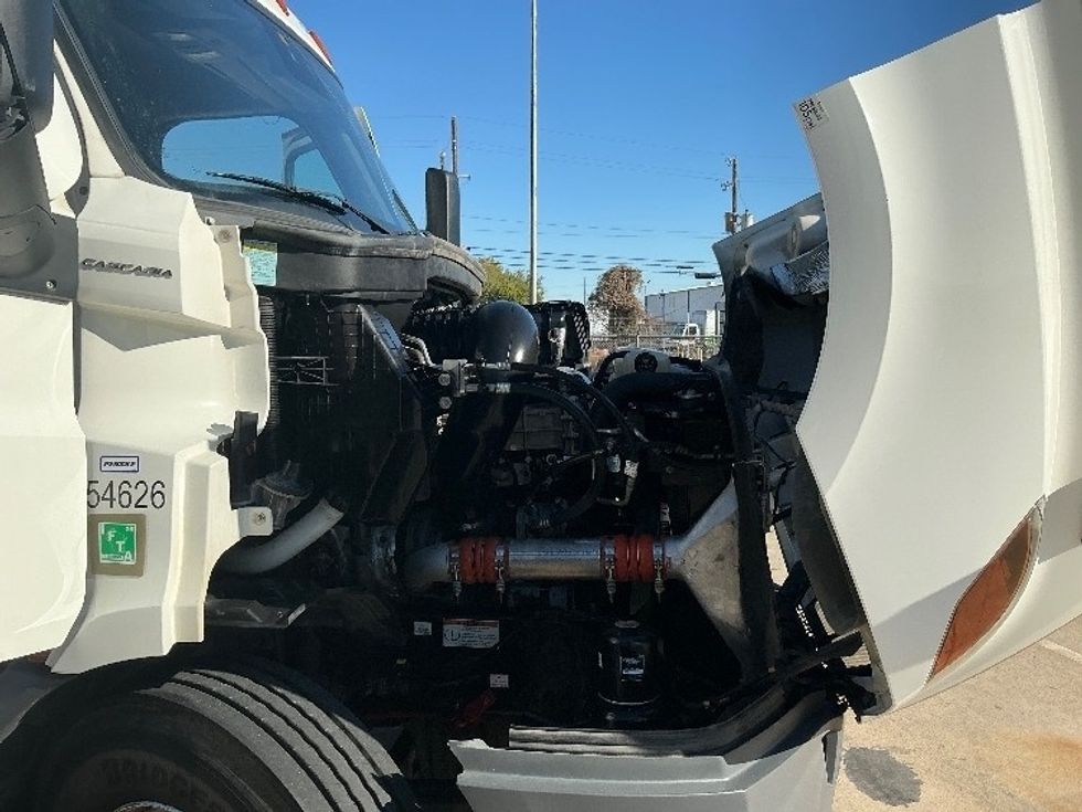 Day Cab Tractor-Heavy Duty Tractors-Freightliner-2022-T11664ST-Lubbock-TX-398,653\n\t\tmiles-$ 63,750 - Image 15