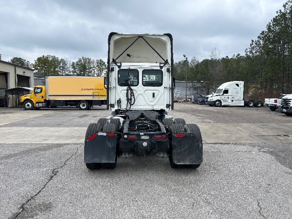 Day Cab Tractor-Heavy Duty Tractors-Freightliner-2022-T11664ST-Pell City-AL-639,438\n\t\tmiles-$ 32,250 - Image 6