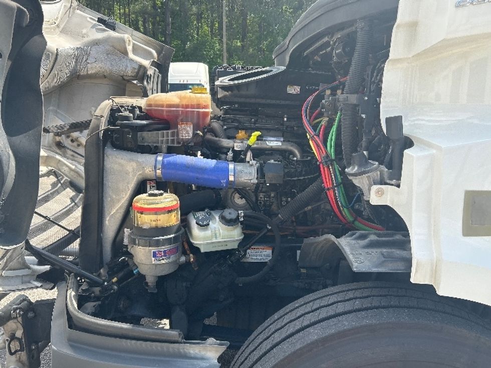 Day Cab Tractor-Heavy Duty Tractors-Freightliner-2022-T11664ST-Pell City-AL-663,163\n\t\tmiles-$ 29,250 - Image 16