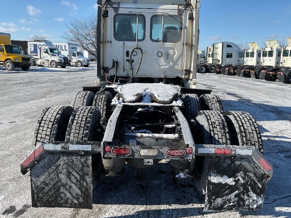 Day Cab Tractor-Heavy Duty Tractors-Freightliner-2022-T11664ST-Perrysburg-OH-641,443\n\t\tmiles-$ 28,250 - Image 6