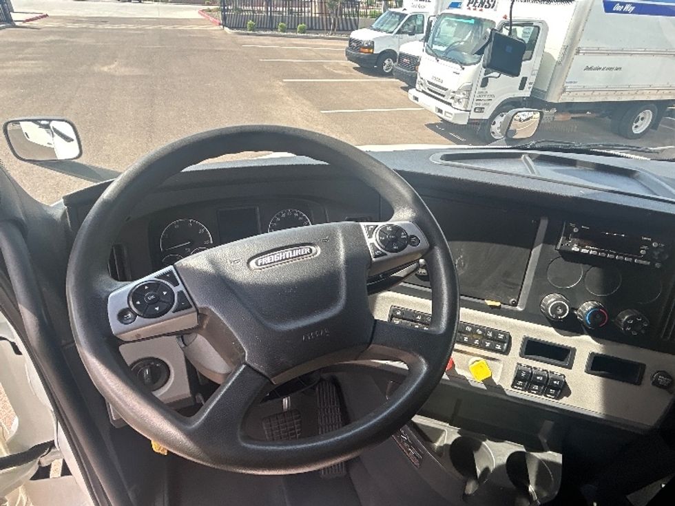 Day Cab Tractor-Heavy Duty Tractors-Freightliner-2022-T11664ST-Phoenix-AZ-507,286\n\t\tmiles-$ 52,500 - Image 11