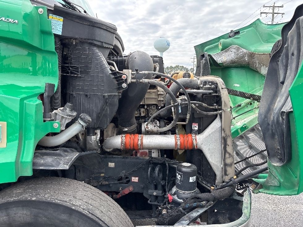 Day Cab Tractor-Heavy Duty Tractors-Freightliner-2022-T11664ST-Prince George-VA-432,264\n\t\tmiles-$ 53,250 - Image 15