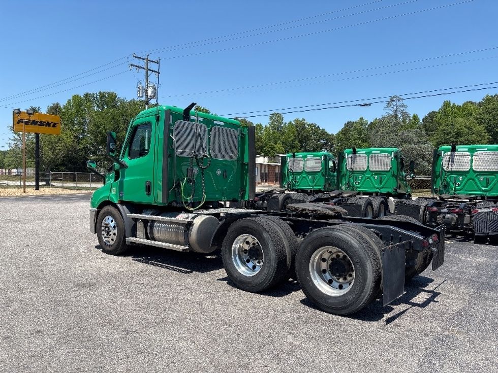 Day Cab Tractor-Heavy Duty Tractors-Freightliner-2022-T11664ST-Prince George-VA-477,388\n\t\tmiles-$ 51,750 - Image 5