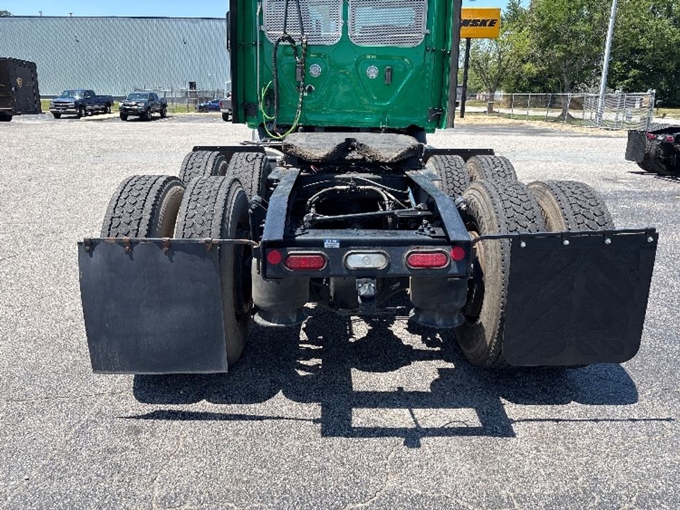 Day Cab Tractor-Heavy Duty Tractors-Freightliner-2022-T11664ST-Prince George-VA-477,388\n\t\tmiles-$ 51,750 - Image 6