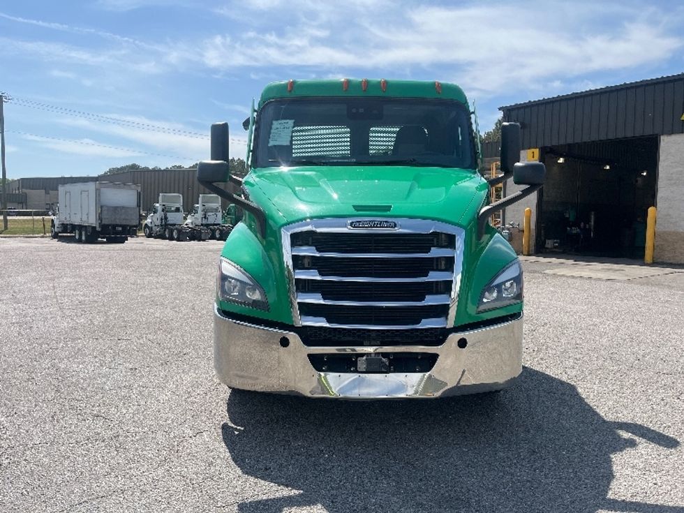 Day Cab Tractor-Heavy Duty Tractors-Freightliner-2022-T11664ST-Prince George-VA-489,238\n\t\tmiles-$ 53,500 - Image 2