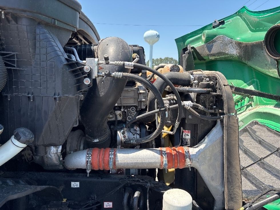 Day Cab Tractor-Heavy Duty Tractors-Freightliner-2022-T11664ST-Prince George-VA-489,867\n\t\tmiles-$ 50,500 - Image 15