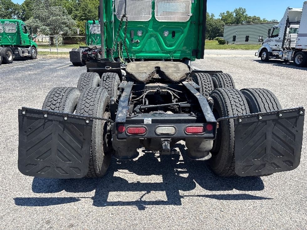 Day Cab Tractor-Heavy Duty Tractors-Freightliner-2022-T11664ST-Prince George-VA-536,128\n\t\tmiles-$ 45,750 - Image 6