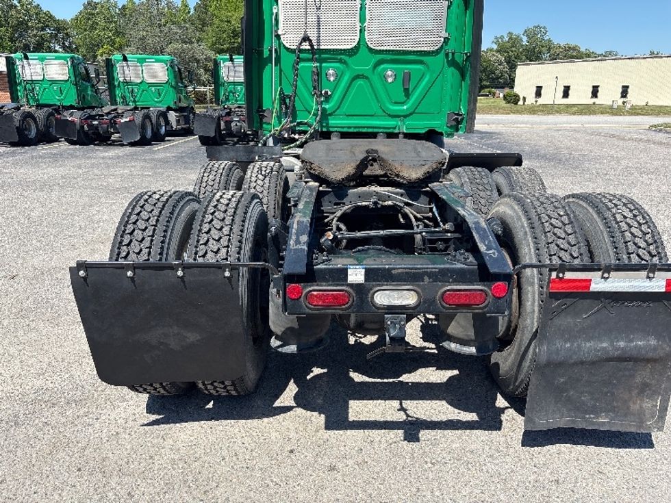 Day Cab Tractor-Heavy Duty Tractors-Freightliner-2022-T11664ST-Prince George-VA-545,060\n\t\tmiles-$ 44,750 - Image 6