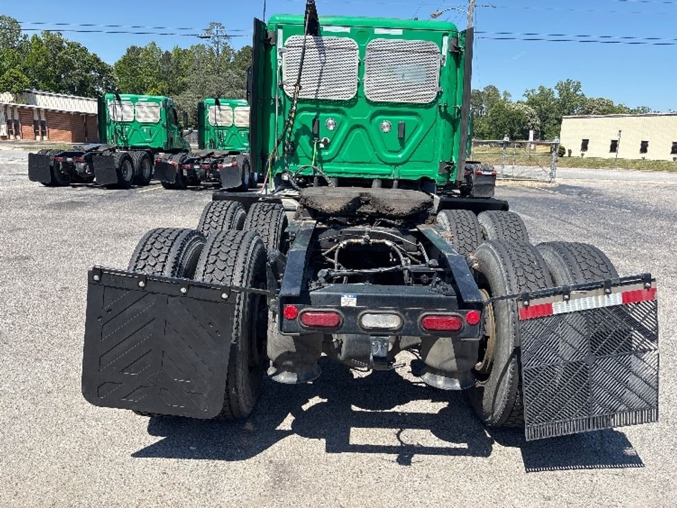 Day Cab Tractor-Heavy Duty Tractors-Freightliner-2022-T11664ST-Prince George-VA-552,178\n\t\tmiles-$ 44,000 - Image 6