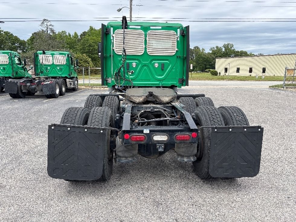 Day Cab Tractor-Heavy Duty Tractors-Freightliner-2022-T11664ST-Prince George-VA-603,235\n\t\tmiles-$ 32,500 - Image 6