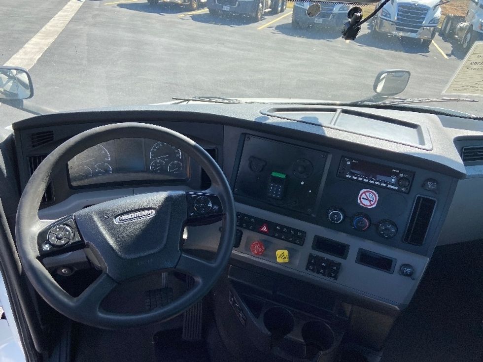 Day Cab Tractor-Heavy Duty Tractors-Freightliner-2022-T11664ST-San Antonio-TX-568,482\n\t\tmiles-$ 47,250 - Image 11