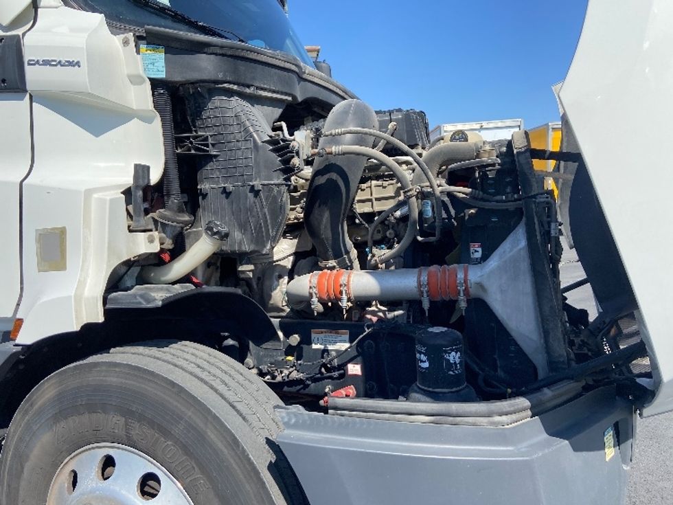 Day Cab Tractor-Heavy Duty Tractors-Freightliner-2022-T11664ST-San Antonio-TX-568,482\n\t\tmiles-$ 47,250 - Image 15