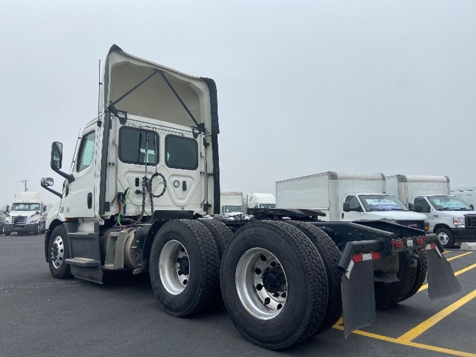 Day Cab Tractor-Heavy Duty Tractors-Freightliner-2022-T11664ST-San Antonio-TX-574,440\n\t\tmiles-$ 47,500 - Image 5