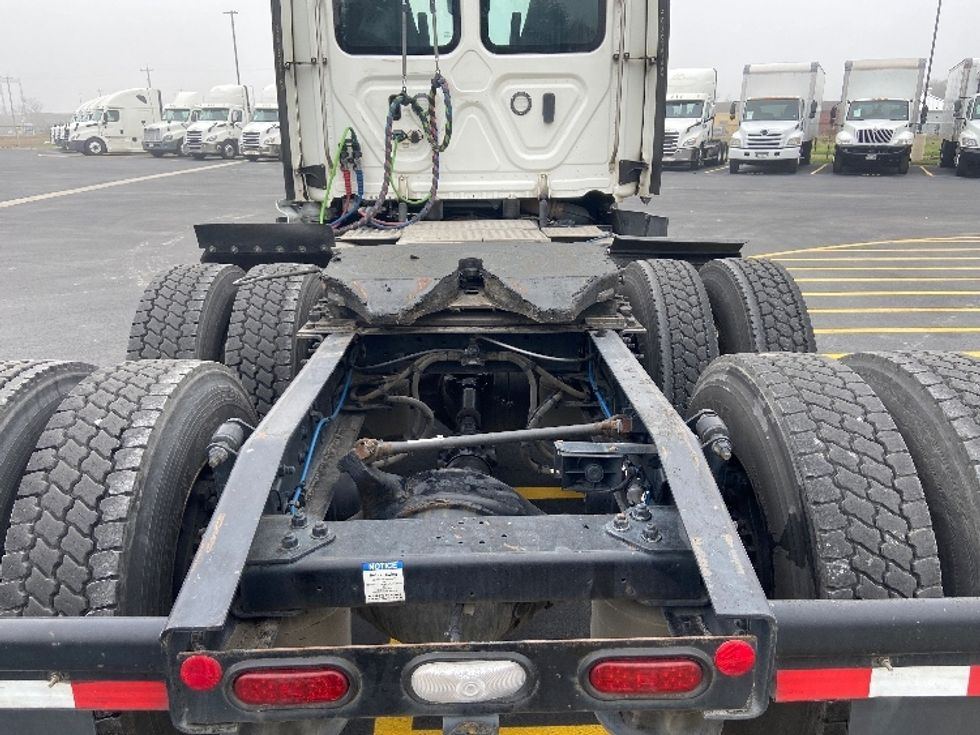 Day Cab Tractor-Heavy Duty Tractors-Freightliner-2022-T11664ST-San Antonio-TX-574,440\n\t\tmiles-$ 47,500 - Image 6