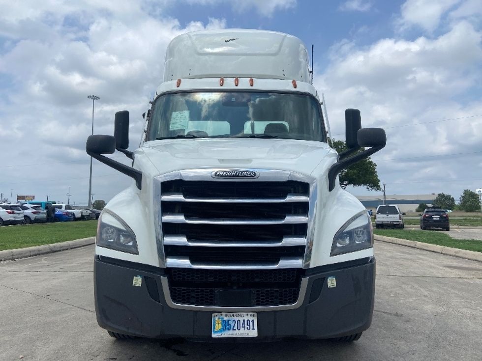 Day Cab Tractor-Heavy Duty Tractors-Freightliner-2022-T11664ST-San Antonio-TX-606,967\n\t\tmiles-$ 36,500 - Image 2