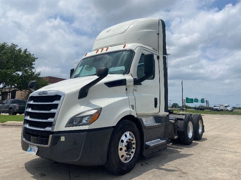 Day Cab Tractor-Heavy Duty Tractors-Freightliner-2022-T11664ST-San Antonio-TX-606,967\n\t\tmiles-$ 36,500 - Image 3