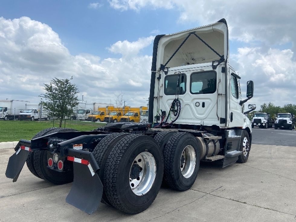 Day Cab Tractor-Heavy Duty Tractors-Freightliner-2022-T11664ST-San Antonio-TX-606,967\n\t\tmiles-$ 36,500 - Image 7