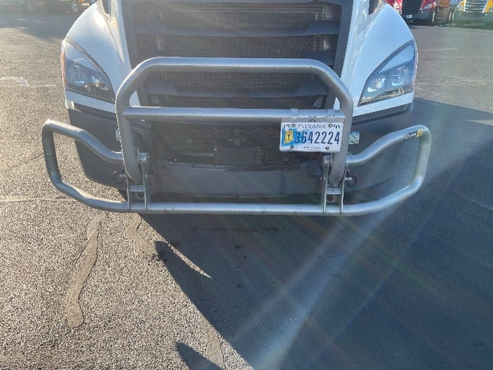 Day Cab Tractor-Heavy Duty Tractors-Freightliner-2022-T11664ST-South Bend-IN-504,078\n\t\tmiles-$ 46,500 - Image 18