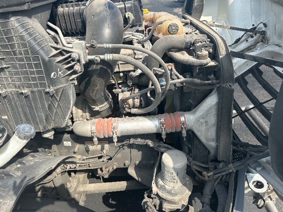 Day Cab Tractor-Heavy Duty Tractors-Freightliner-2022-T11664ST-Windsor-WI-629,808\n\t\tmiles-$ 32,000 - Image 15