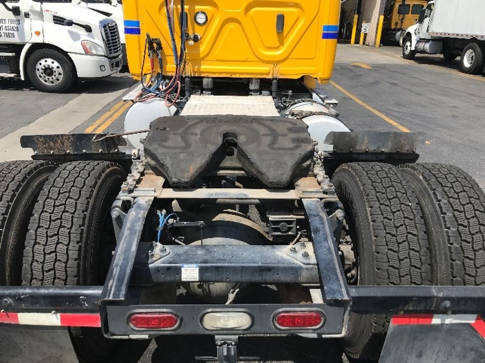 Day Cab Tractor-Heavy Duty Tractors-Freightliner-2022-T12642ST-City Of Industry-CA-363,674\n\t\tmiles-$ 73,500 - Image 6